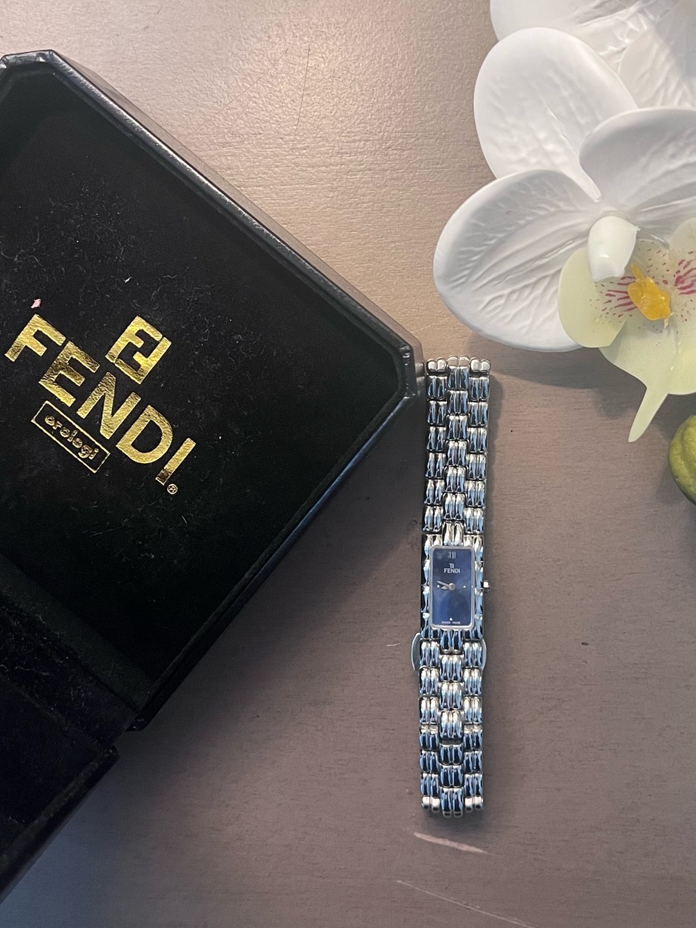 Vintage Fendi Orologi 660L Ladies quartz watch